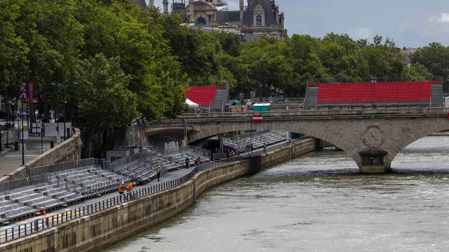 Men's Triathlon Postponed on Seine Pollution